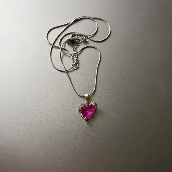[BUNJANG] Kitsch Heart Ruby Necklace / 키치한 하트 실버 루비 목걸이
