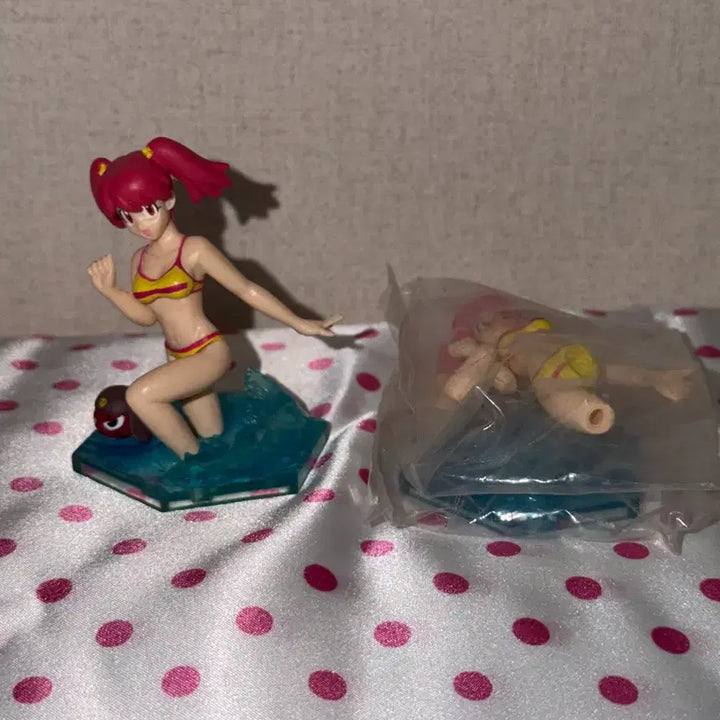 [BUNJANG] Keroro Swimsuit Figure - Giroro &amp; Hanbyul / 케로로 수영복 피규어 기로로 한별이