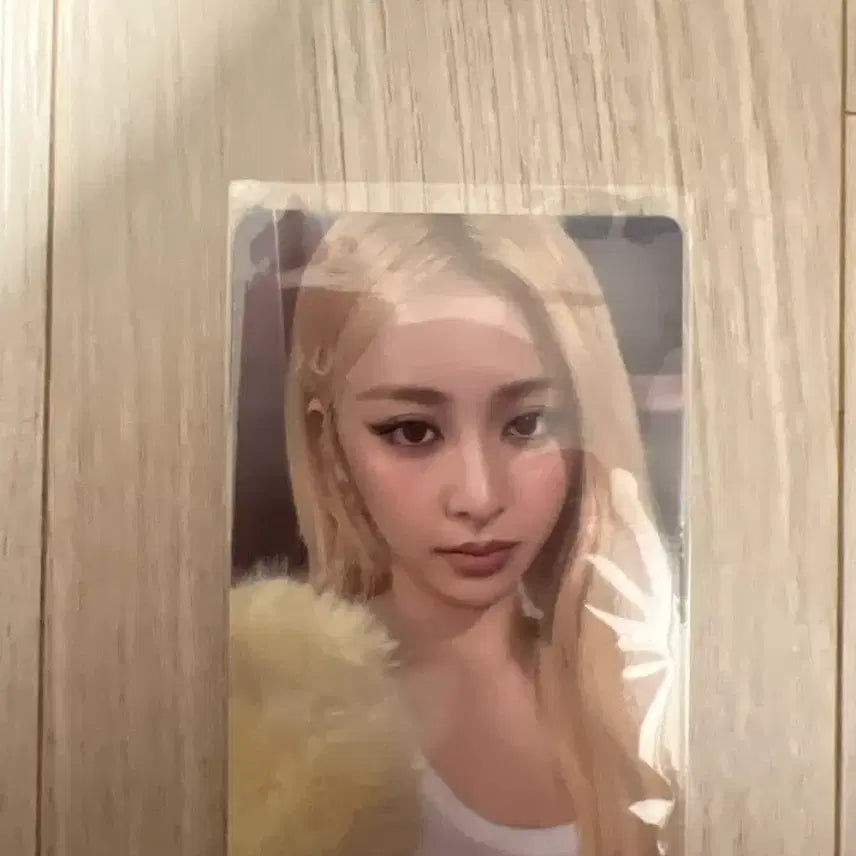 [SOLD OUT] 르세라핌 ICONIC BY MISTAKE 포카