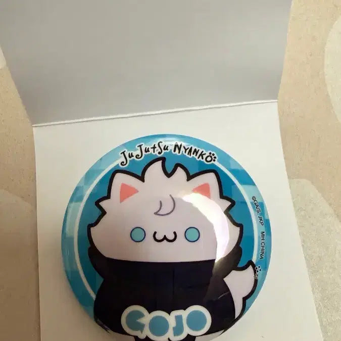 [BUNJANG] Jujutsu Kaisen Nyanko Megacat Gojo Pin Badge / 주술회전 주술냥코 메가캣 고죠 뱃지 판매합니다.