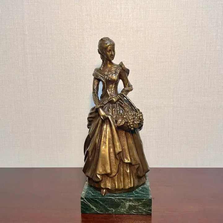 [BUNJANG] Kim Beon Bronze Charlotte Sculpture with Marble Base / 김번 동브론즈) 샤를로트 조각상 중형 대리석 좌대