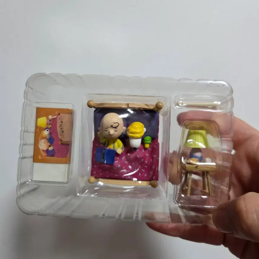 [BUNJANG] Vintage Snoopy &amp; Brown Character Goods Classic Cartoon Doll Figure Bed / 빈티지 토이 캐릭터 굿즈 고전 만화 인형 피규어 스누피 브라운 침대