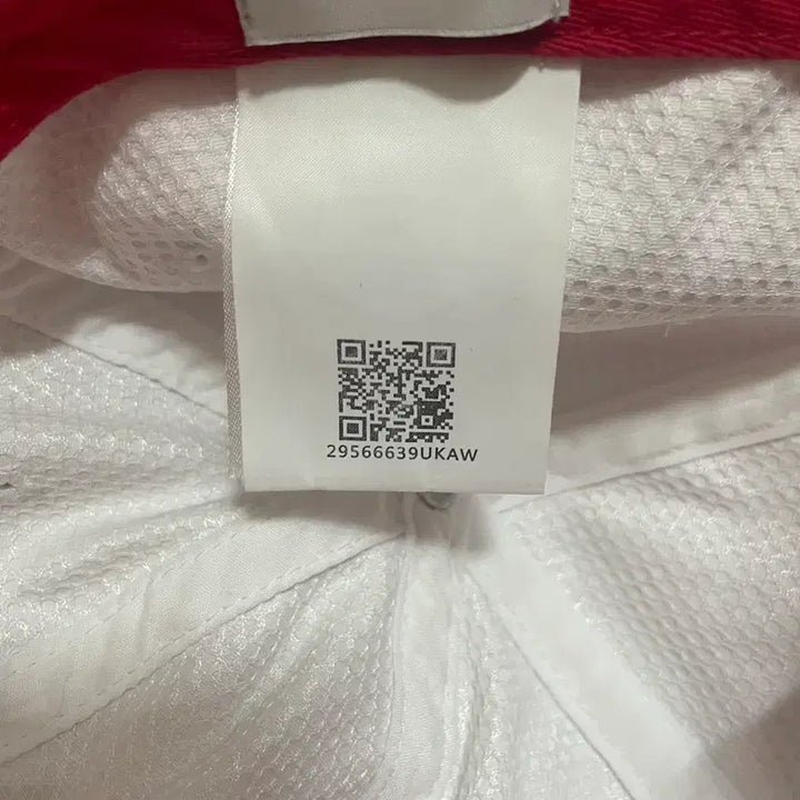 [BUNJANG] Moncler Logo Ball Cap White / 몽클레르 로고 볼캡 화이트