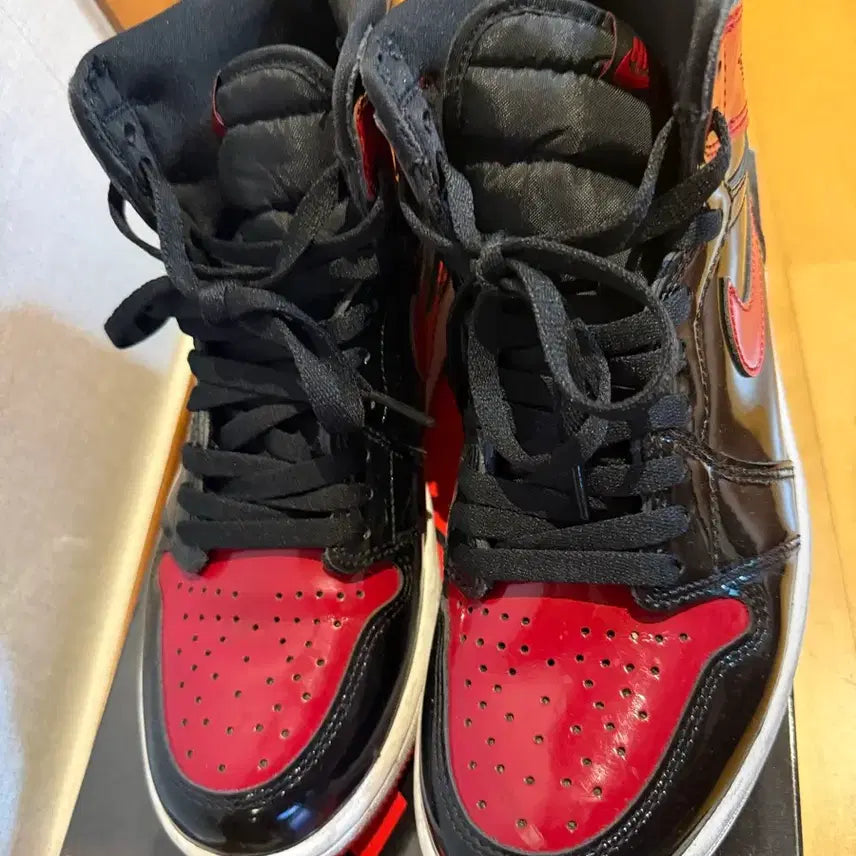 [BUNJANG] Air Jordan 1 Retro High OG Patent Bred / 조던1 레트로 하이 OG 페이턴트 브레드 260