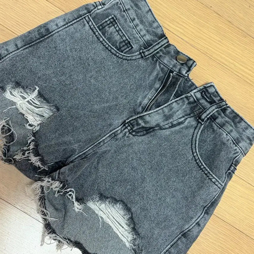 [BUNJANG] Black Denim Shorts / 흑청반바지