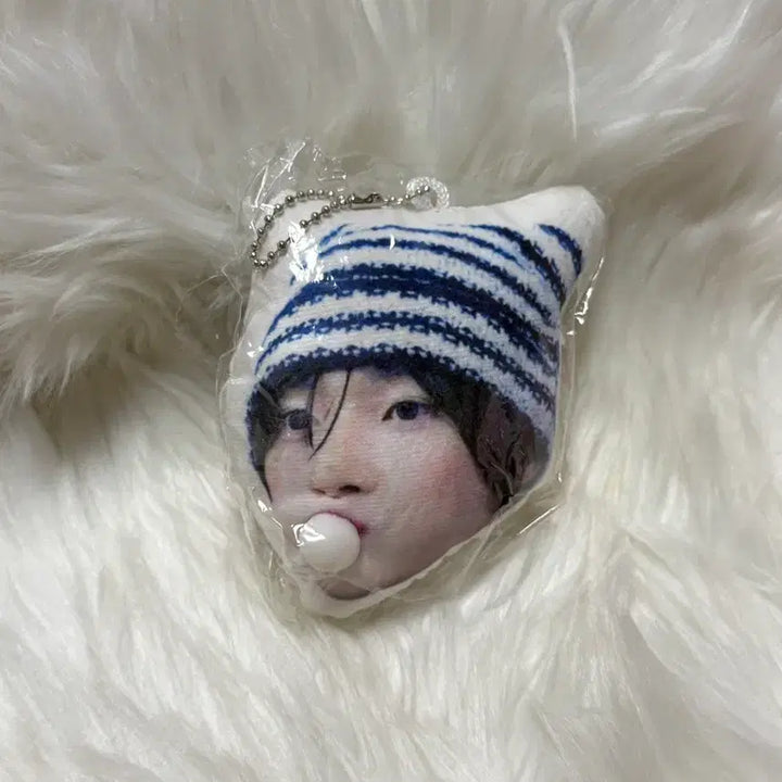 [BUNJANG] Wonbin Balloon Gum Keyring / 원빈 풍선껌키링