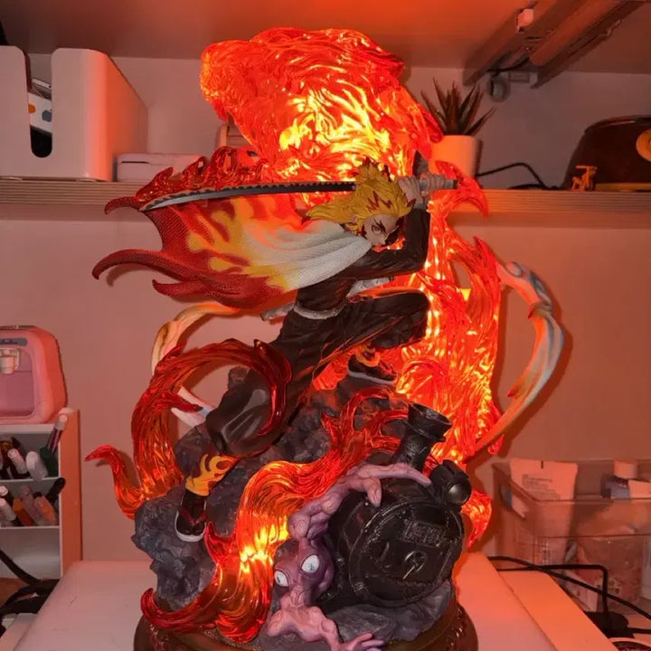 [BUNJANG] Demon Slayer Kyojuro Rengoku Resin Statue / 귀멸의칼날  lc렌고쿠 레진 팝니다