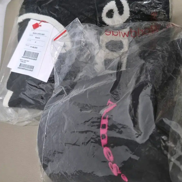 [BUNJANG] Ames Worldwide Knit T-Shirt (Sealed) Bundle Set / 아메스 월드와이드 모자, 반팔 니트 미개봉 새상품 일괄