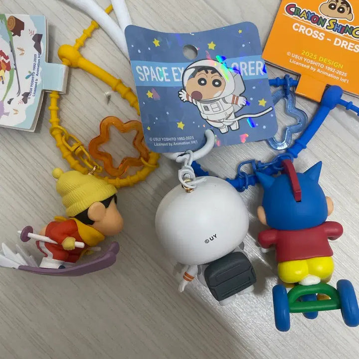 [BUNJANG] Crayon Shin-chan Action Mask Bike Figure Keychain Set / (2개세트) 짱구는못말려 짱구 스키 액션가면 자전거 피규어 키링