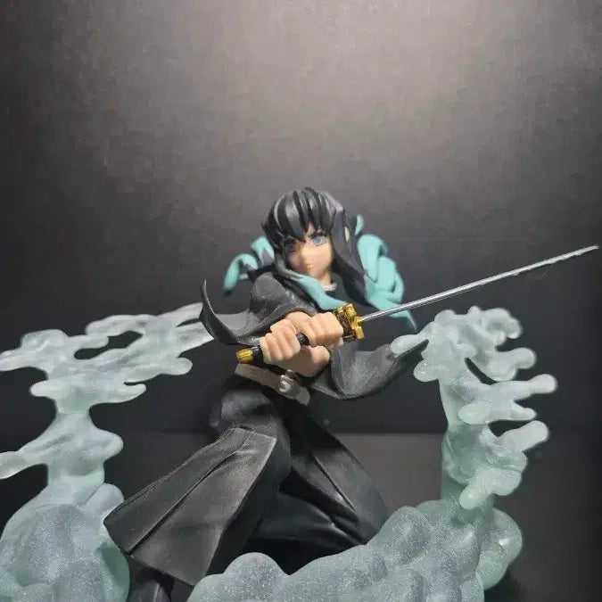 [BUNJANG] Demon Slayer Muichiro Tokito Figure / 귀멸의 칼날 토키토 무이치로 피규어