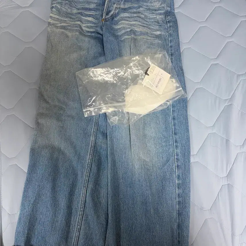[BUNJANG] Mariano 3D Flat Jeans / 마리아노 3d 플랫진