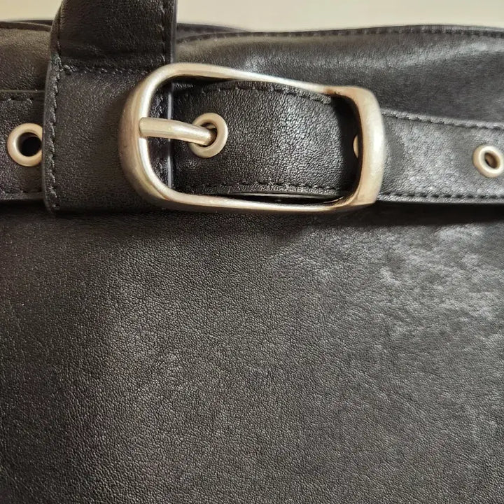 [BUNJANG] Yeomim Belted Boat Bag Black / 새상품 여밈 belted boat bag