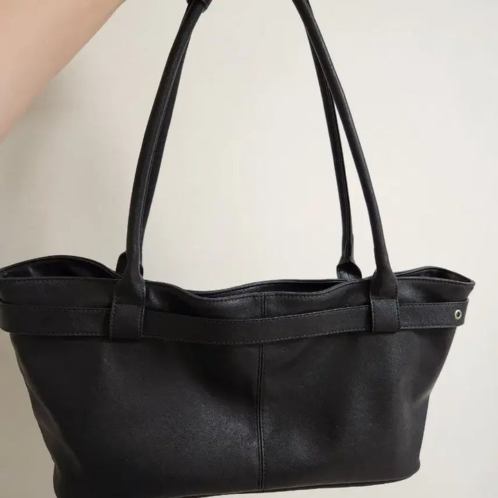 [BUNJANG] Yeomim Belted Boat Bag Black / 새상품 여밈 belted boat bag