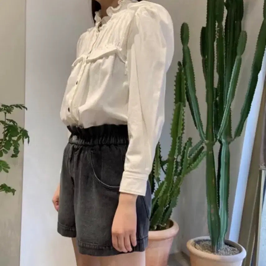 [SOLD OUT] 이자벨마랑 화이트 러플 블라우스