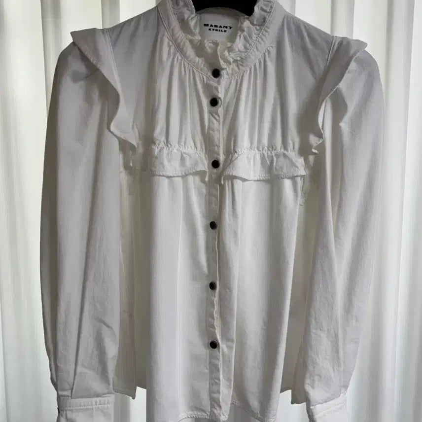 [SOLD OUT] 이자벨마랑 화이트 러플 블라우스