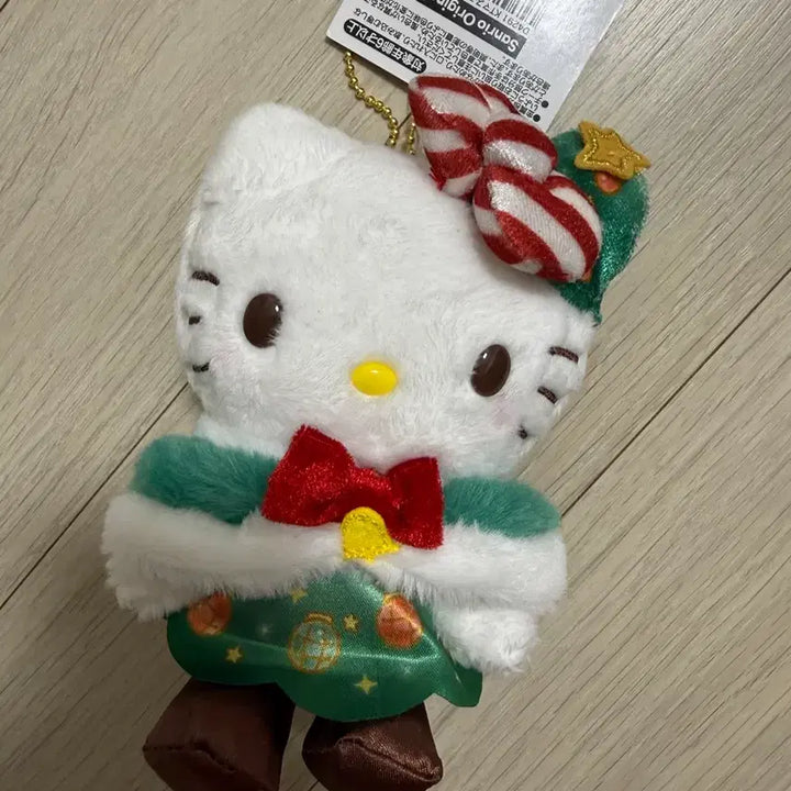 [BUNJANG] Sanrio Hello Kitty 2025 Christmas Mascot / 산리오 키티 2025 크리스마스 마스코트