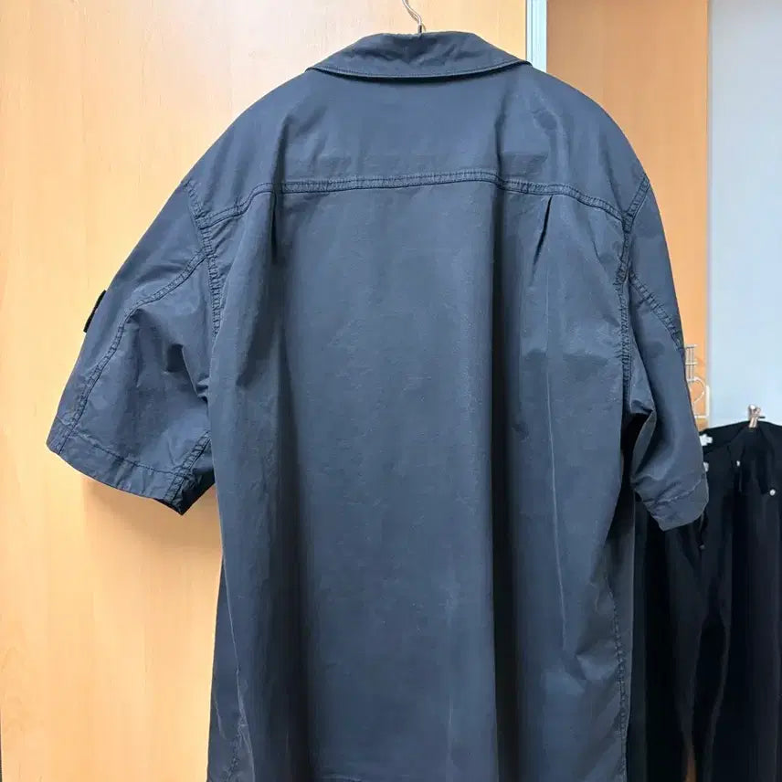 [BUNJANG] Stone Island Patch Chest Pocket Short Sleeve Overshirt Black / 스톤아일랜드 반팔 오버셔츠