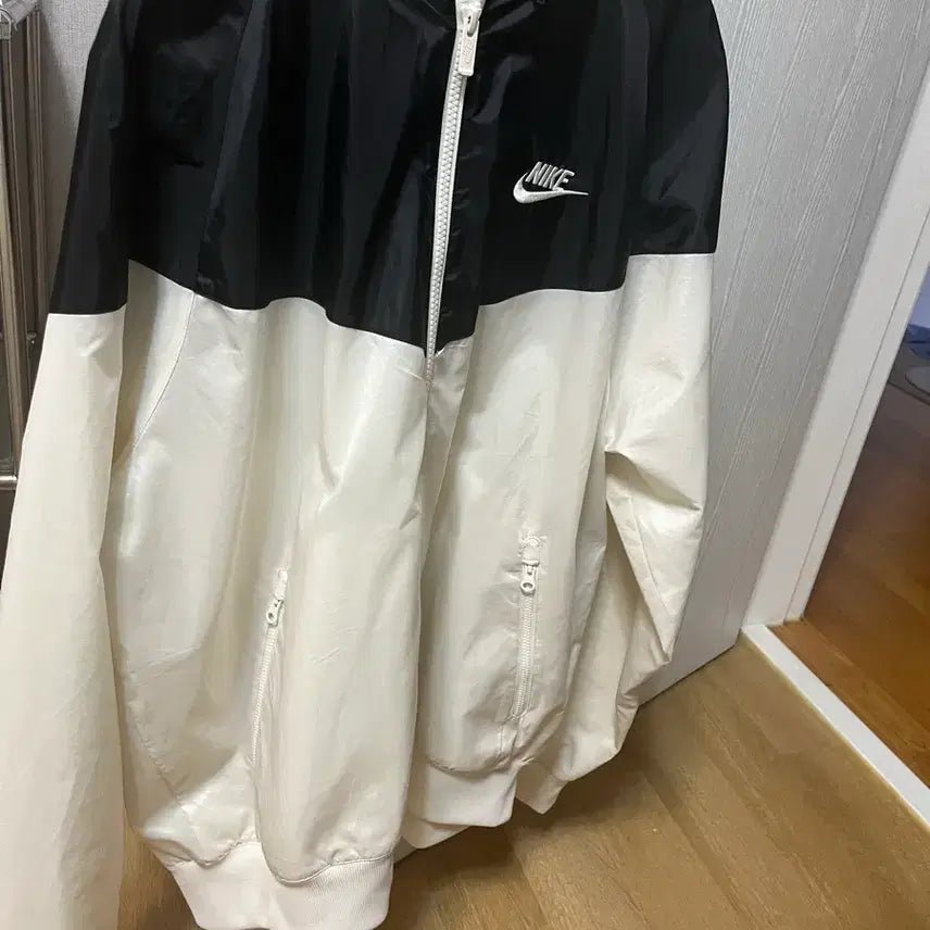 [BUNJANG] Nike Windrunner Jacket / 나이키 윈드러너 바람막이