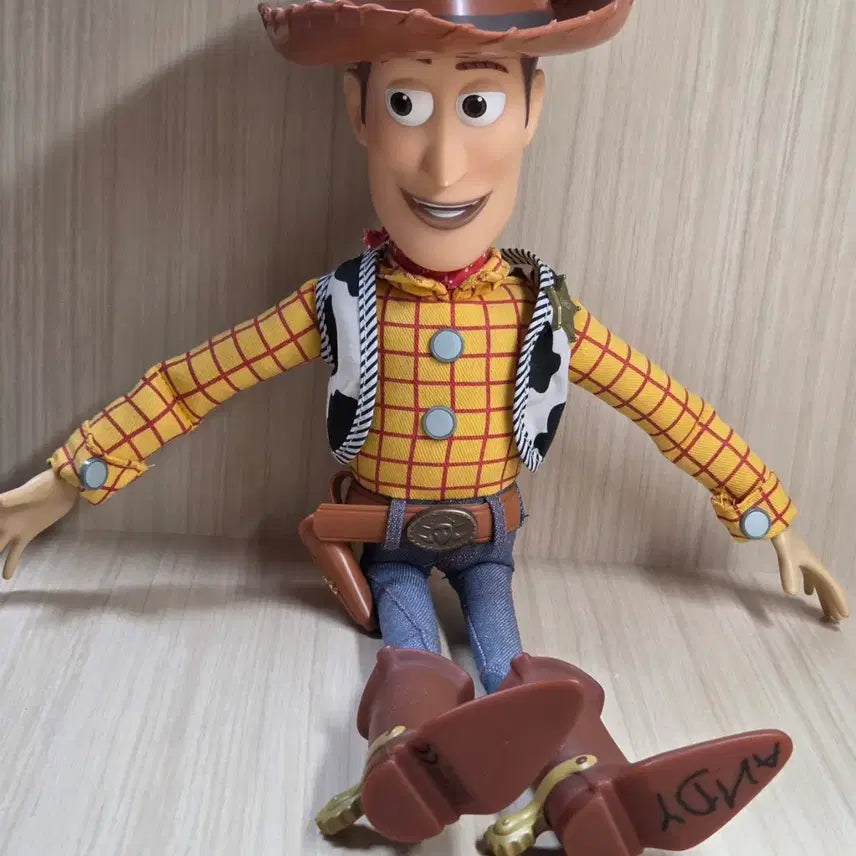 [BUNJANG] Disney Store Woody Talking Figure Toy / 판매글 ) 토이스토리 우디 토킹 피규어 인형