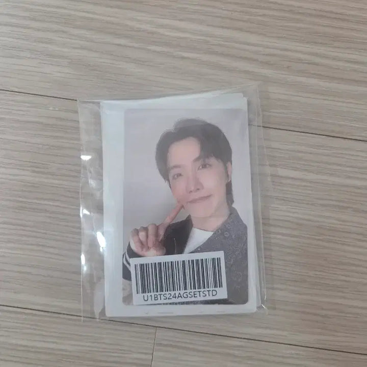 [BUNJANG] J-Hope hope on the street Photocard (Sealed) / [미개봉] 제이홉 hope on the street 포카