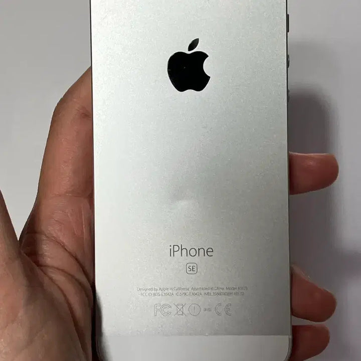 [BUNJANG] Apple iPhone SE 1st Gen Silver 32GB / 올순정 아이폰se1 실버 32gb 배터리 86%
