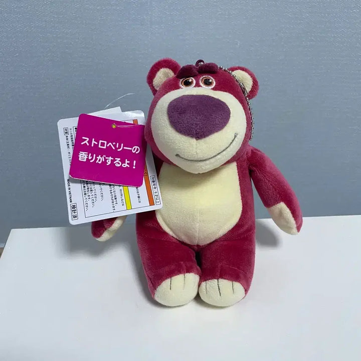 [BUNJANG] Tokyo DisneySea Lotso Strawberry Scented Plush Keyring / 도쿄 디즈니씨 랏소 딸기향나는 인형키링 토이스토리