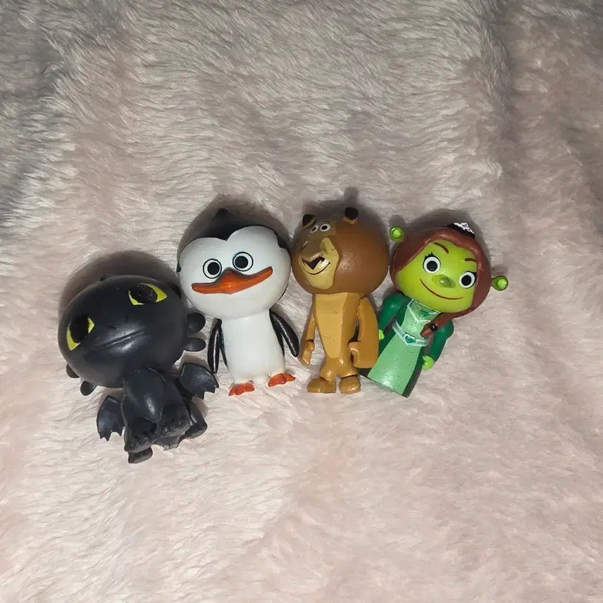 [BUNJANG] DreamWorks Gacha Figures Set (4 Types) / 드림웍스 가챠 피규어 4종 일괄