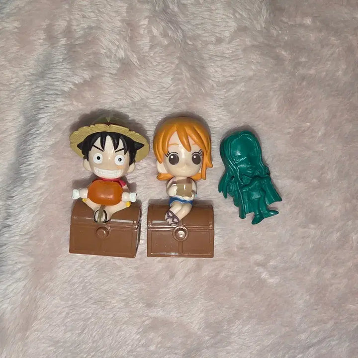 [BUNJANG] One Piece Classic Luffy Nami Gacha Figure Bundle Set / 원피스 one piece 고전 루피 나미 가챠 피규어 일괄