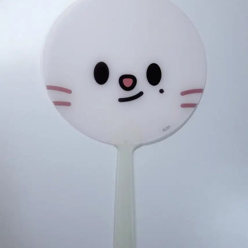 [BUNJANG] Stray Kids SKZOO Jiniret Fan / 스트레이키즈 도미네이트 서울 스테이존 기프트 스키주 부채 지니렛