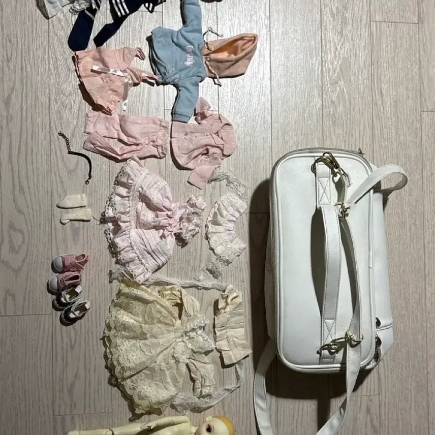 [BUNJANG] Ball-Jointed Doll Set with Accessories / 구체관절 인형 세트
