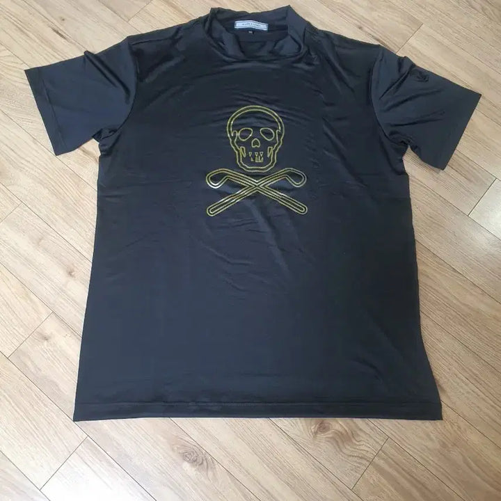 [SOLD OUT] 마크앤로나 해골골프 냉감반팔티셔츠 화이트 (100)새상품