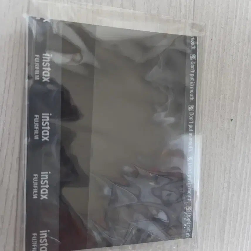 [BUNJANG] Yudabin Band Signed Polaroid Photo &amp; Keychain Set / 유다빈밴드  폴라로이드 사진 친필싸인+키링