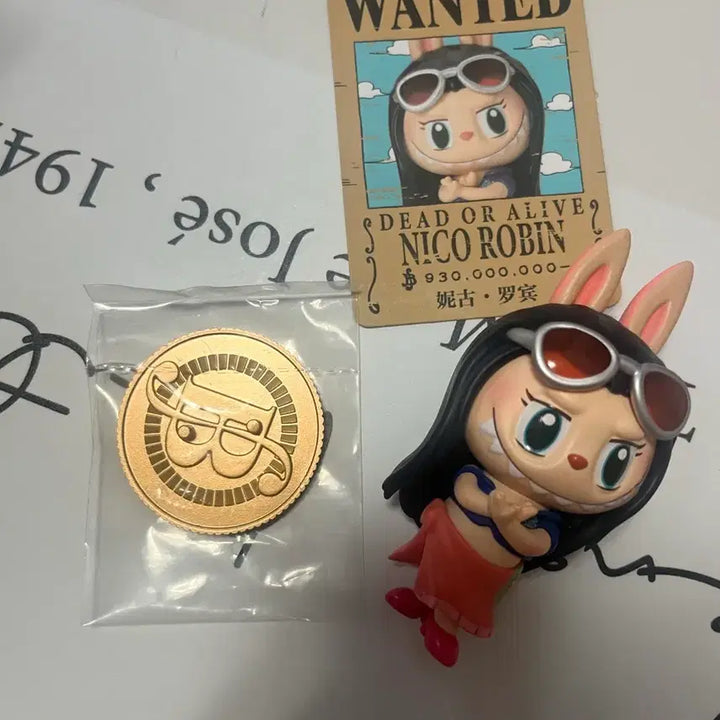 [BUNJANG] One Piece Nico Robin Labubu Figure with Coin Keychain / 원피스 로빈 라부부