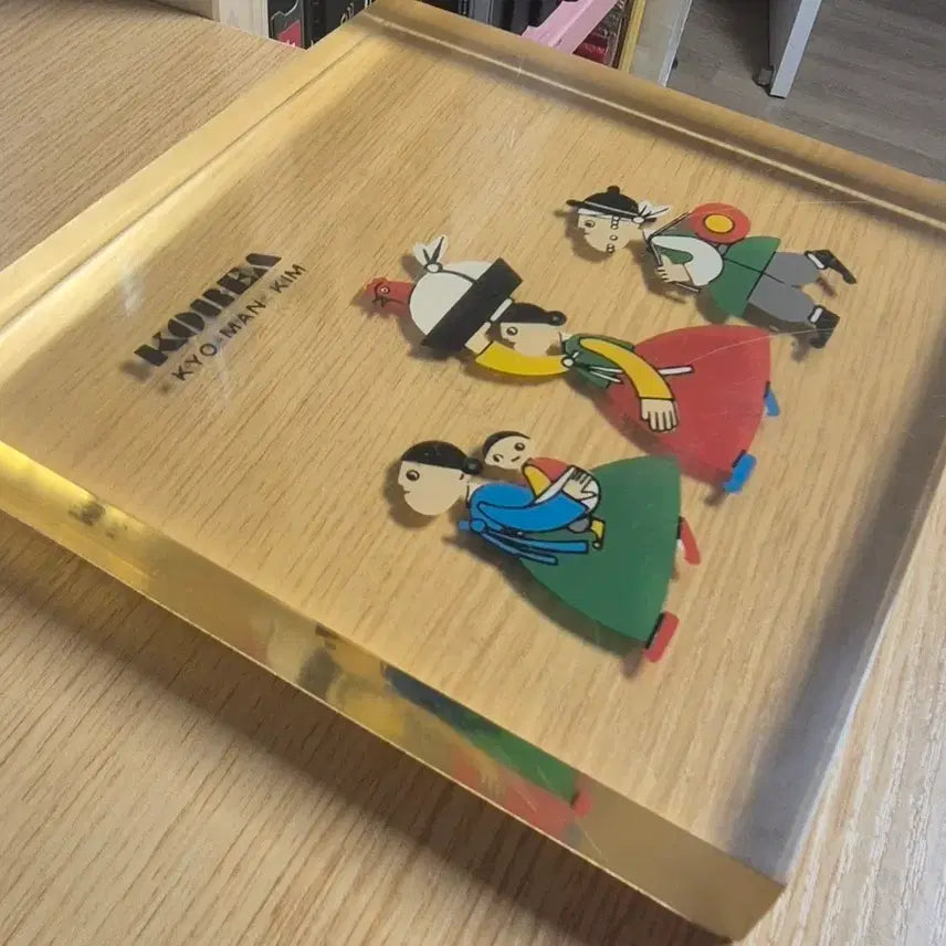 [BUNJANG] Kim Kyoman Studio Large Acrylic Paperweight / 김교만 작가님의 대형 문진