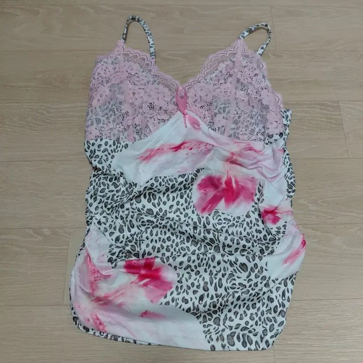 [BUNJANG] Pink Flower Lace Leopard Oriental Ggali Cami Top / 핑크 플라워레이스 레오파드 오리엔탈 갸루 나시