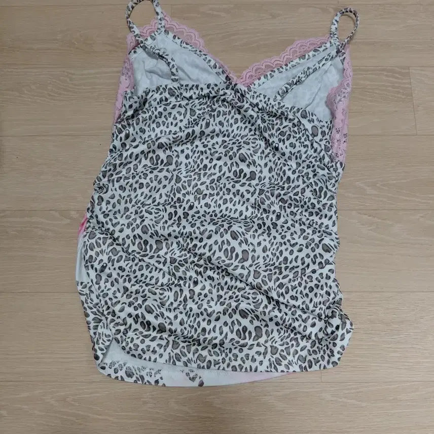[BUNJANG] Pink Flower Lace Leopard Oriental Ggali Cami Top / 핑크 플라워레이스 레오파드 오리엔탈 갸루 나시