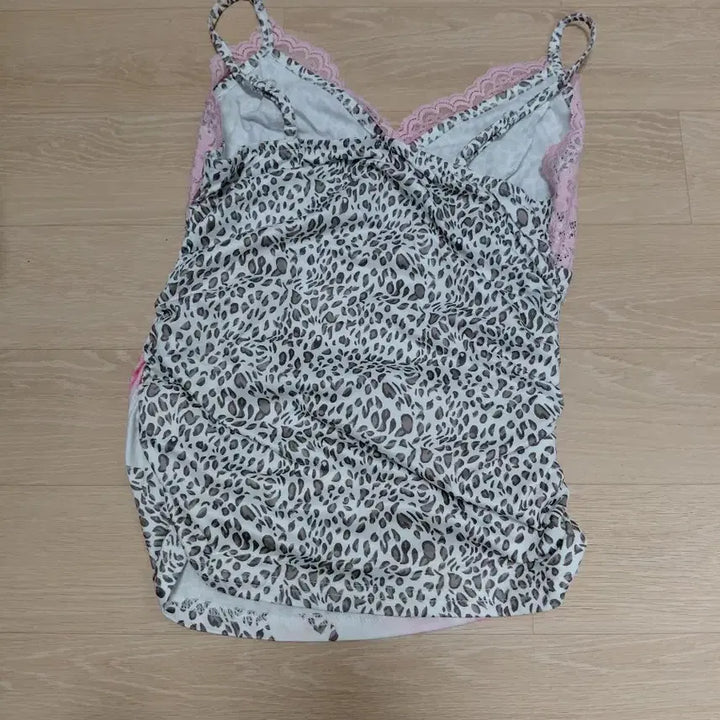 [BUNJANG] Pink Flower Lace Leopard Oriental Ggali Cami Top / 핑크 플라워레이스 레오파드 오리엔탈 갸루 나시