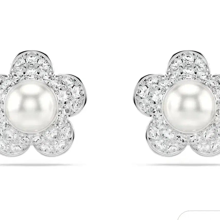 [BUNJANG] Swarovski Ariana Grande Capsule Collection Flower Stud Earrings / 스와로브스키 아리아나 그란데  캡슐 컬렉션 꽃 스터드 귀걸이