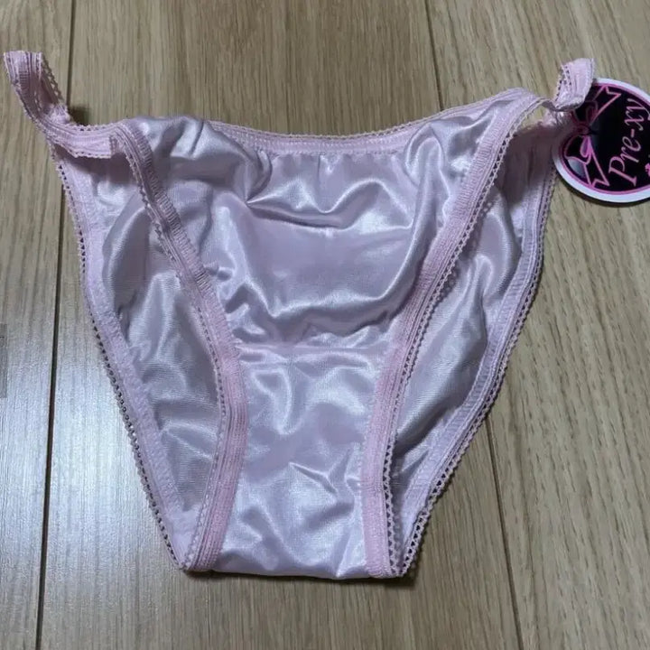 [BUNJANG] LaForm Pink Satin Lustre Panty / 여성속옷 여성팬티 라폼 핑크 광택 새틴 팬티