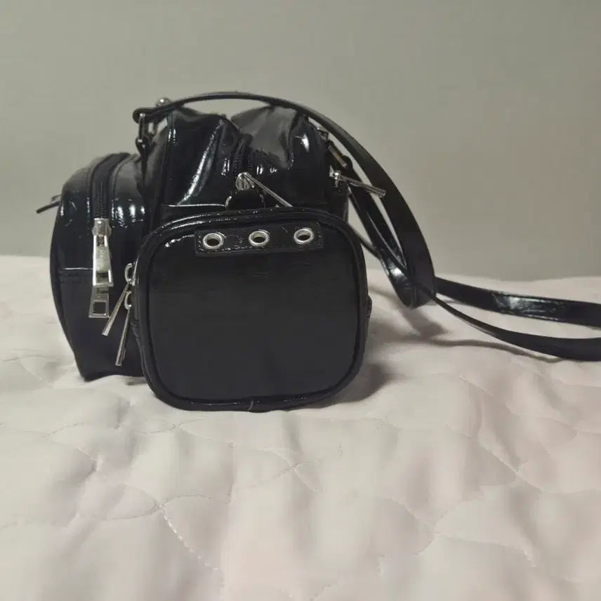 [BUNJANG] Baeonni Mini Ita Bag / 택포70,000) 배온니 미니덕질가방 이타백 판매