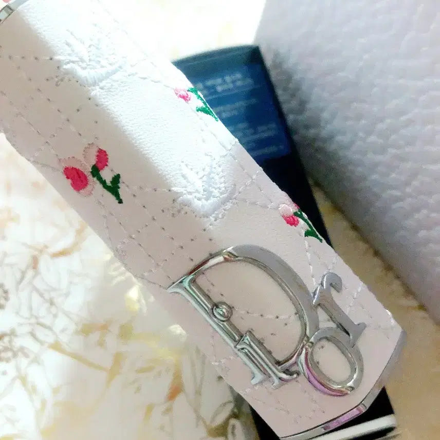 [BUNJANG] Dior Addict Lipstick Fashion Case Flower Cannage / 쇼핑백선물포장) 디올 어딕트 립스틱 패션케이스  플라워 까나쥬