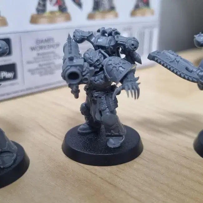 [BUNJANG] Warhammer 40,000 Chaos Space Marines Legionaries Army Set (7 Models) / 워해머 40k 카오스스페이스마린 리저너리 스쿼드