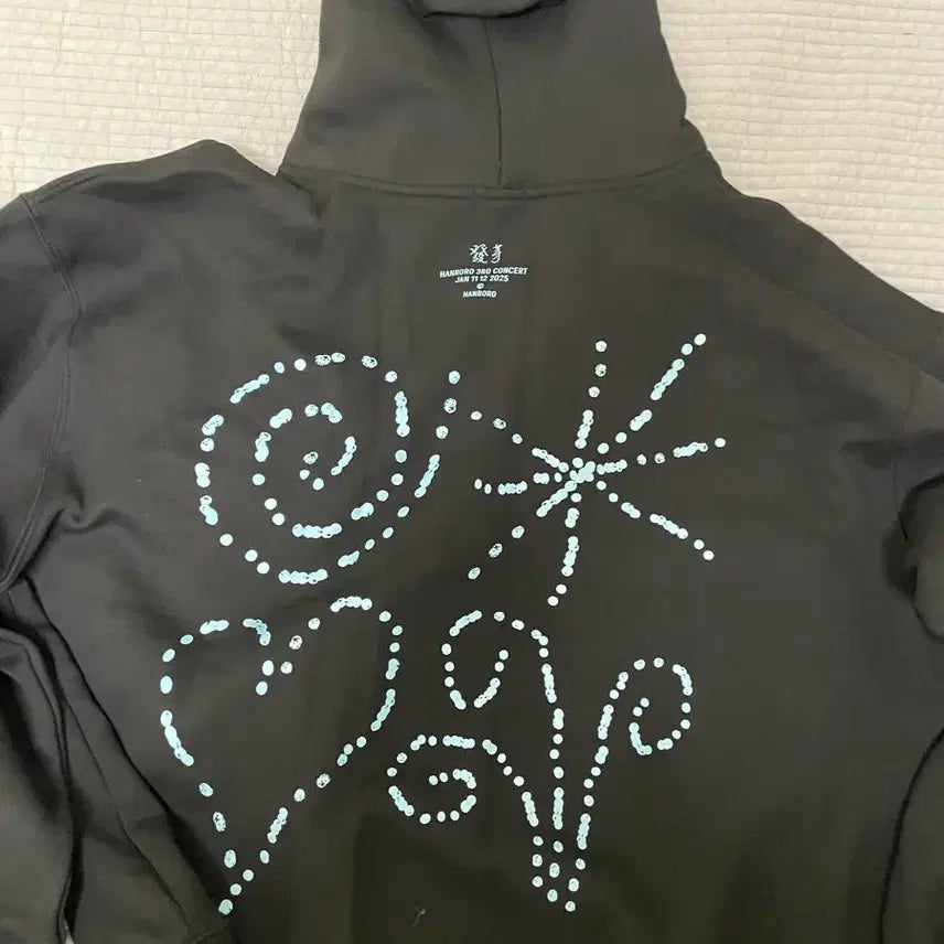 [SOLD OUT] 한로로 발아 후드티 사이즈2팝니다