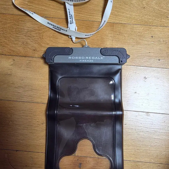 [BUNJANG] Waterproof Phone Pouch Case / 휴대폰 핸드폰 방수팩 방수케이스 팝니다.