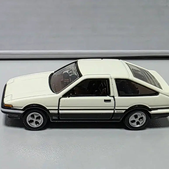 [BUNJANG] Tomica Premium AE86 Trueno 1/64 Diecast Car / 할인 1/64 다이캐스트 토미카 프리미엄 AE86 트레노