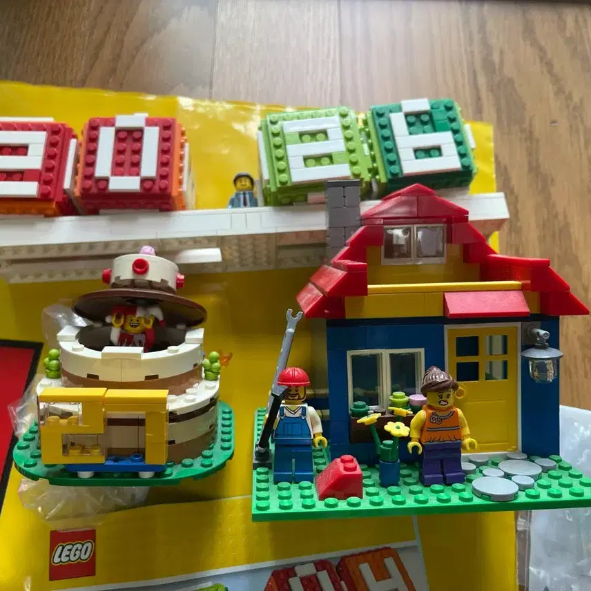[BUNJANG] LEGO 3-Item Set: Perpetual Calendar, Birthday Cake, Pencil Holder / 정품 레고 만년달력, 생일케이크, 연필꽂이 3종 일괄 판매