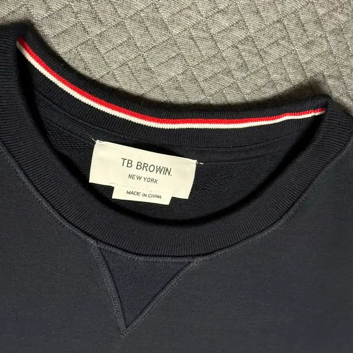 [BUNJANG] Thom Browne Sweatshirt Navy Size 3 / 톰브라운 맨투맨 네이비 3