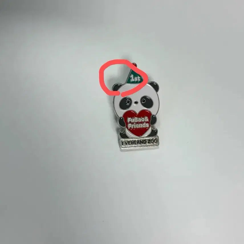 [BUNJANG] Fu Bao 1st Birthday Badge / 푸바오 한살 배지