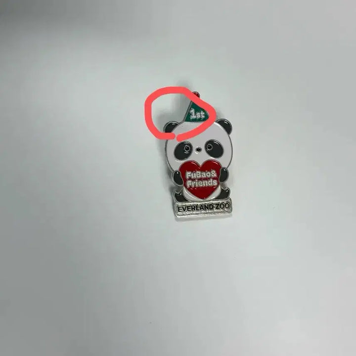 [BUNJANG] Fu Bao 1st Birthday Badge / 푸바오 한살 배지