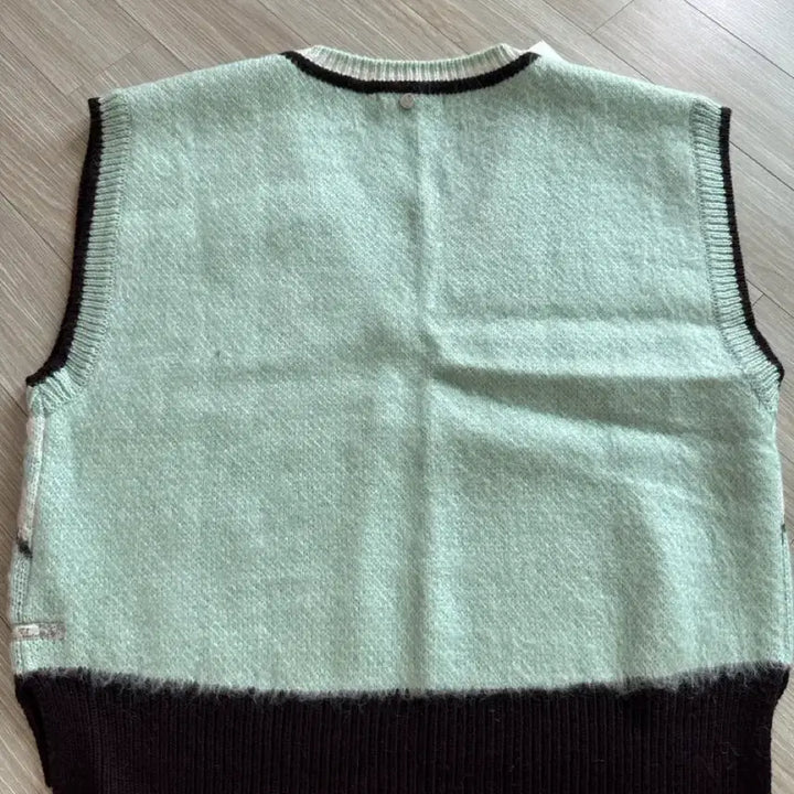 [BUNJANG] Thursday Island Wool Vest / 써스데이아일랜드 조끼